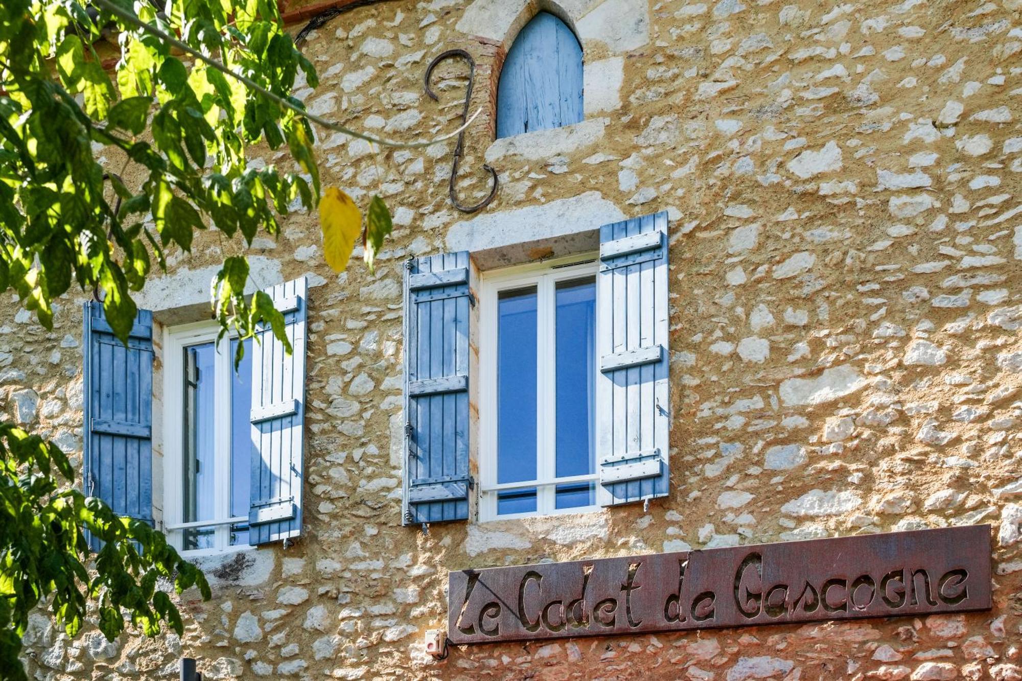 Logis Hotel & Restaurant Le Cadet De Gascogne Saint-Justin  Exterior photo